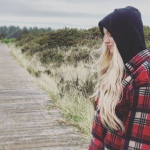 Meet your Posher, Maia